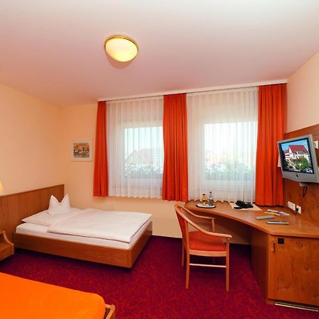 Gasthof - Hotel Zum Ochsen Gmbh Berghulen エクステリア 写真