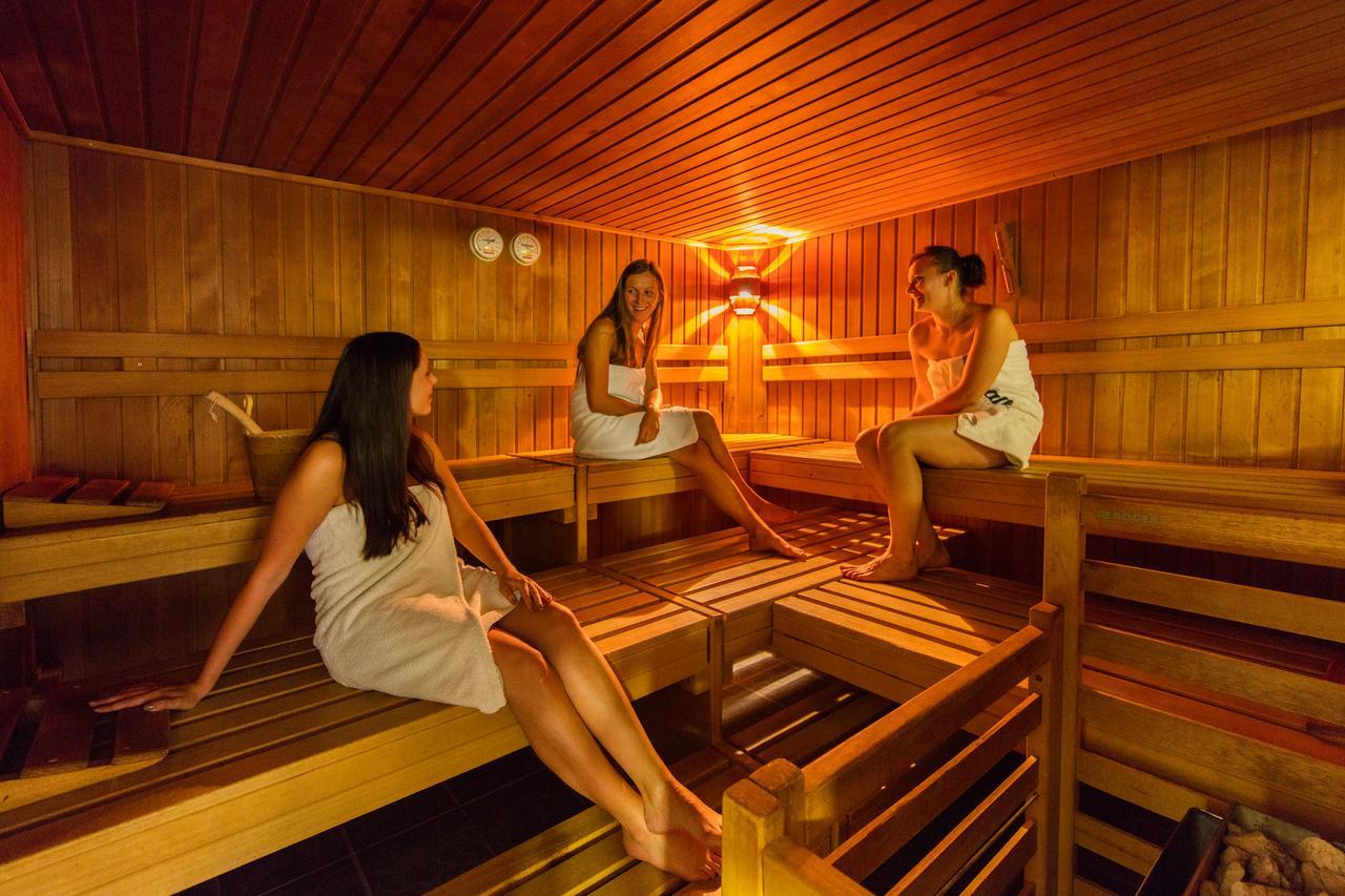 Gasthof - Hotel Zum Ochsen Gmbh Berghulen エクステリア 写真
