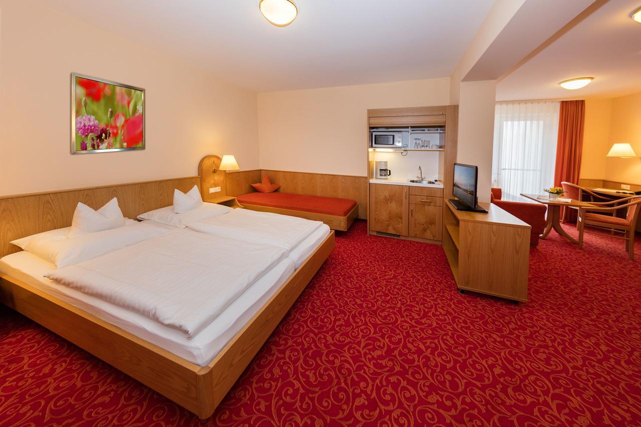 Gasthof - Hotel Zum Ochsen Gmbh Berghulen エクステリア 写真