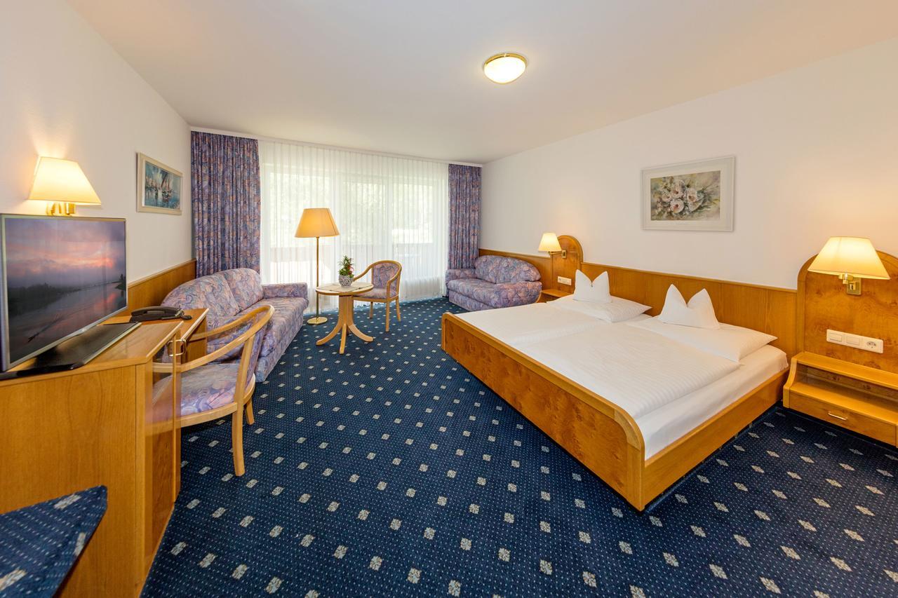 Gasthof - Hotel Zum Ochsen Gmbh Berghulen エクステリア 写真