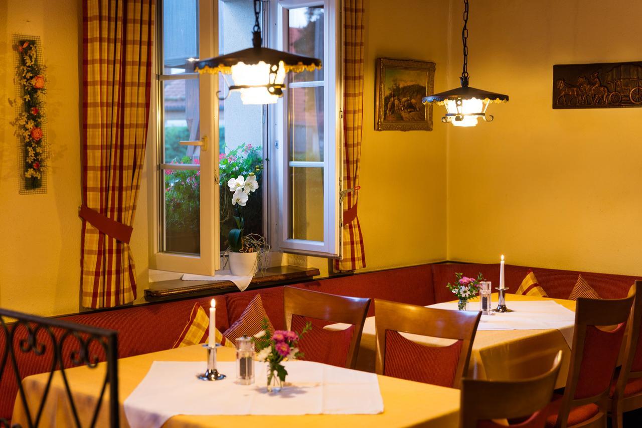 Gasthof - Hotel Zum Ochsen Gmbh Berghulen エクステリア 写真