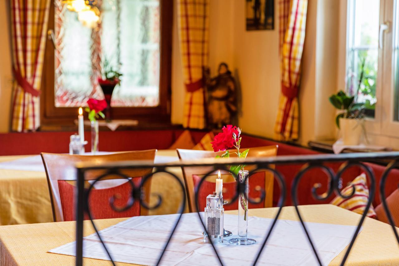 Gasthof - Hotel Zum Ochsen Gmbh Berghulen エクステリア 写真
