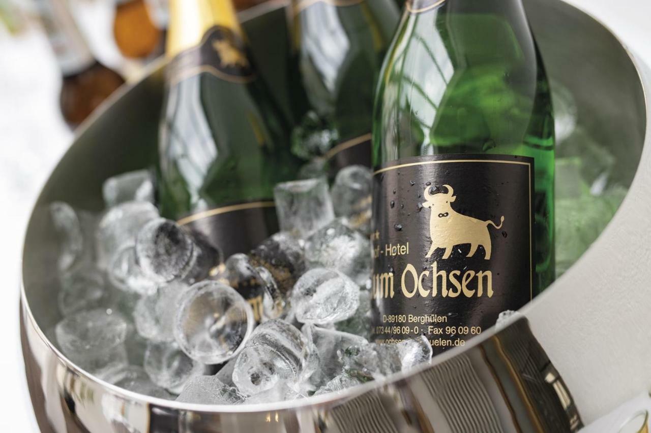 Gasthof - Hotel Zum Ochsen Gmbh Berghulen エクステリア 写真
